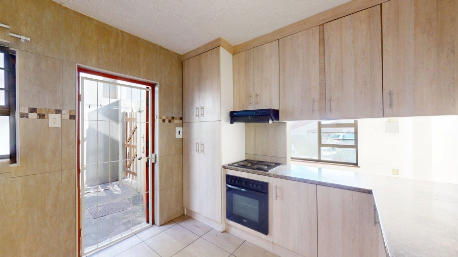 To Let 3 Bedroom Property for Rent in South End Eastern Cape